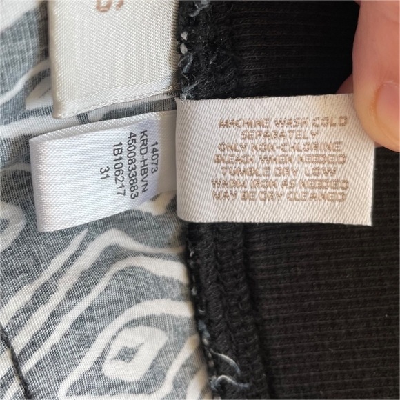 Chico’s | Ikat Elastic Waist Cropped Pants Size 0.5 (S) - Picture 8 of 8